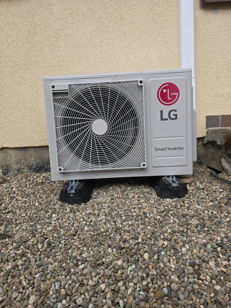 Installation d’une unité extérieure LG pour climatisation à Luxembourg – MS Renovation
