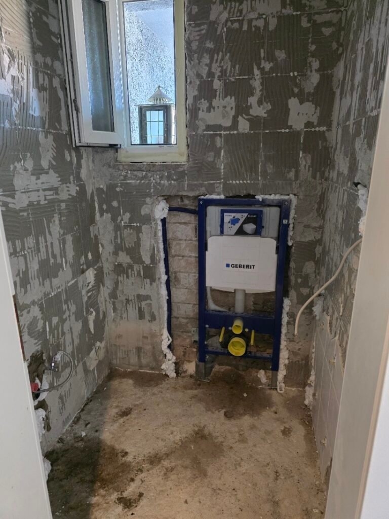 Installation WC suspendu – Plombier Luxembourg Sud & Centre – MS Renovation